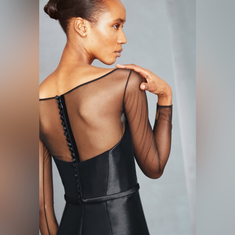 Amsale Mesh Trend Boat Neck Formal Evening Gown - Bridesmaid Mother Gala Wedding
